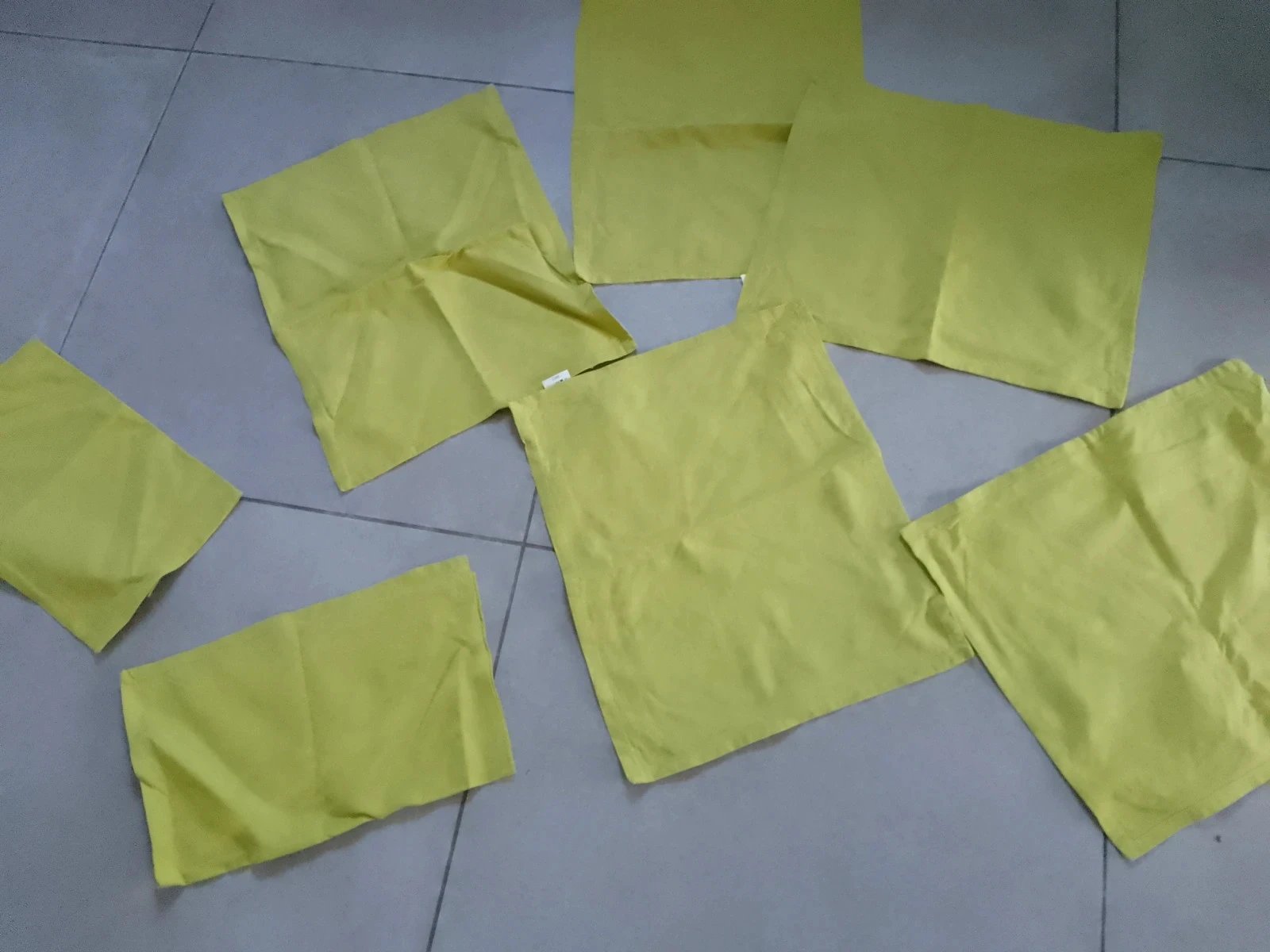 Lot de 7 sers de table vert pistache